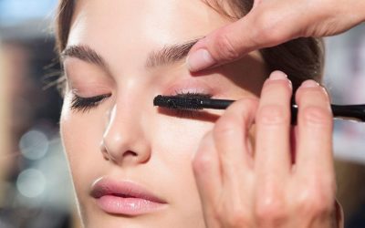 Beauty Corner: Up Your Sleeve – Tubing Mascara